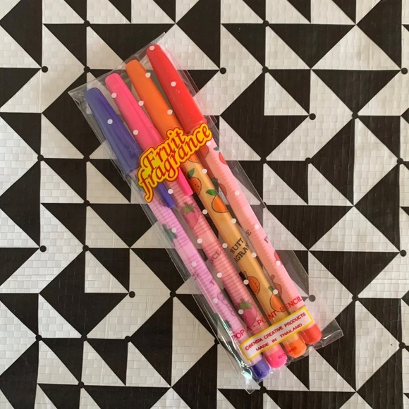 Vintage Style 80’s & 90’s Scented Pencil Set 🍒🍊🍏🍋🍇🍓 - Picture 1 of 1